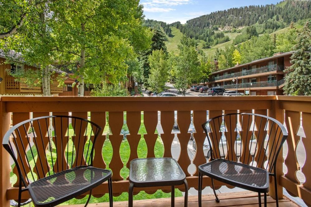 Alpenblick 1, Three Level Townhouse With Fireplace, Private Balcony, And Great Location Vila Aspen Exterior foto